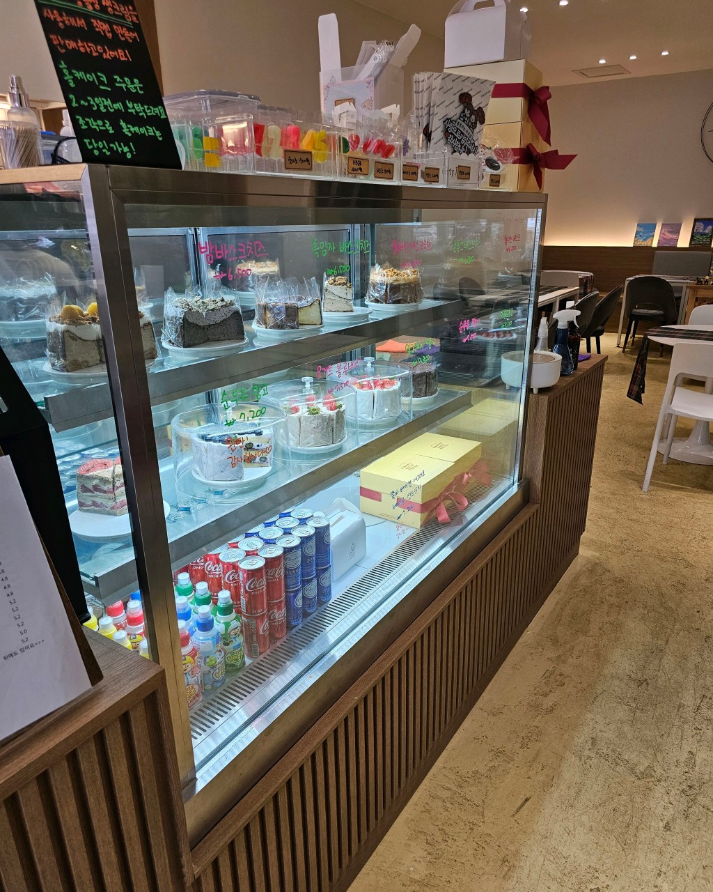 662210911_5gJsUzEO_742b8409498cecd6fc3626a2efa5e9a6bfb24006.jpeg 이미지크게보기