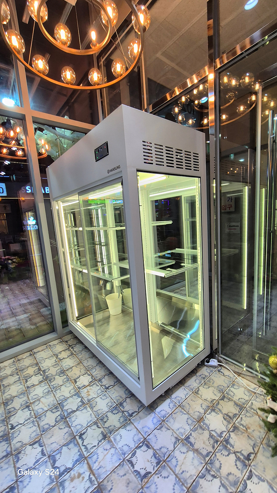 /user/h/hansungicetech/editor/2511/be228e1175a636eee2ee78433cddb4bf_1764001563_4274.jpg 이미지크게보기