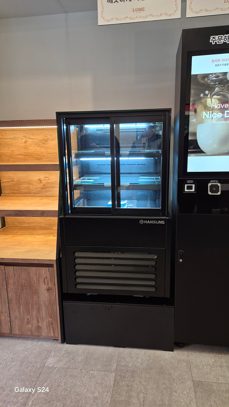 /user/h/hansungicetech/editor/2512/6de3c15a8cc9609512c3f2c40cd0a2e8_1766421981_0338.jpg 이미지크게보기