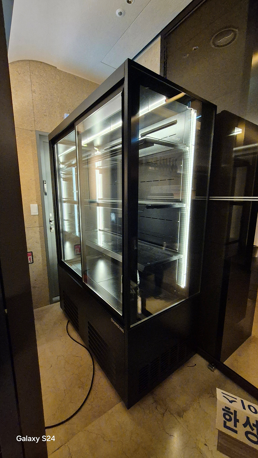 /user/h/hansungicetech/editor/2512/a263c00f5845913e790beeb932df3443_1764752804_224.jpg 이미지크게보기