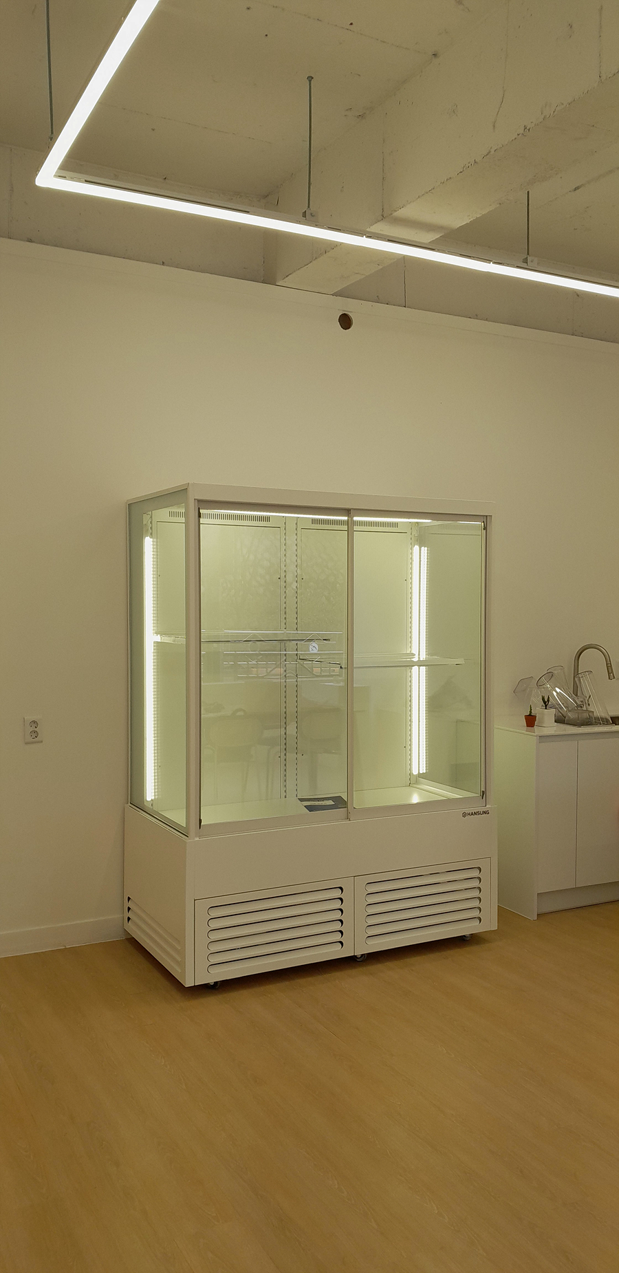 /user/h/hansungicetech/editor/2512/d83ba5156c1d796fc0ec8941309ab590_1767028083_6506.jpg 이미지크게보기